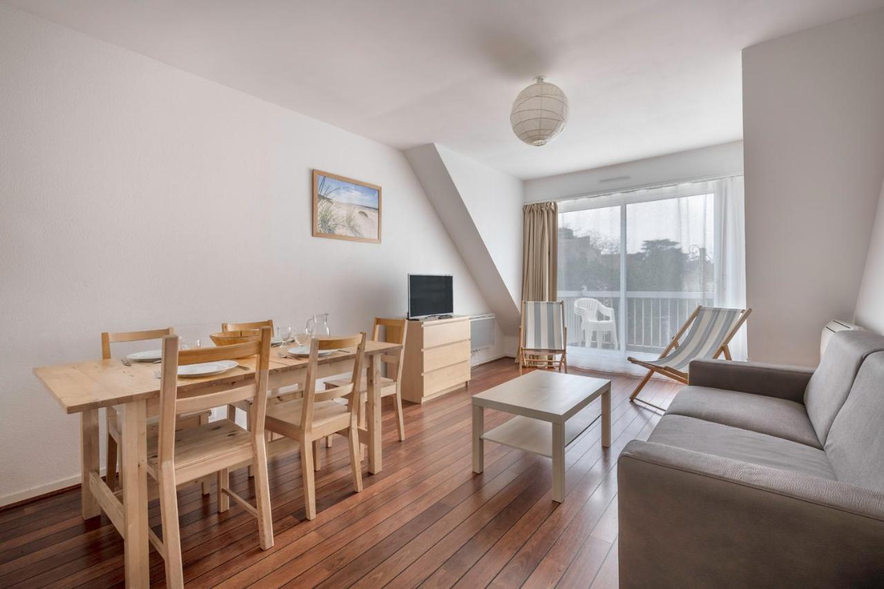 A 300m De La Plage, Pour 4 Apartment *